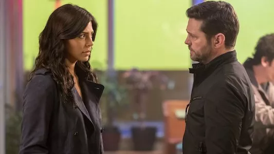 Image Private Eyes 13